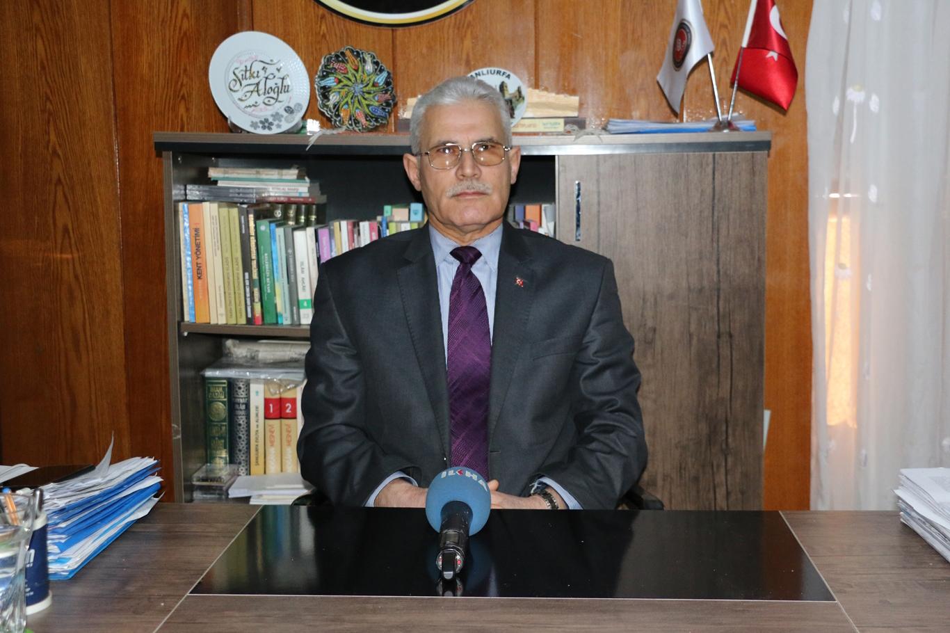 “Kitap okuyan insanlar kendilerini geliştirmiş insanlardır” “Kitap okuyan insanlar kendilerini geliştirmiş insanlardır”